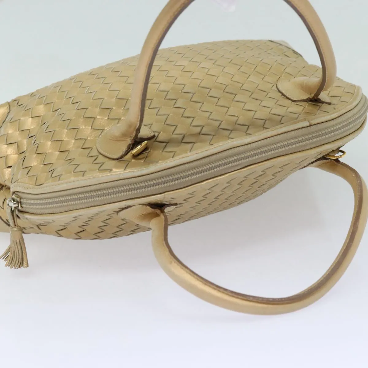 Bottega Veneta Intrecciato Gold Leather Handbag (Pre-Owned)