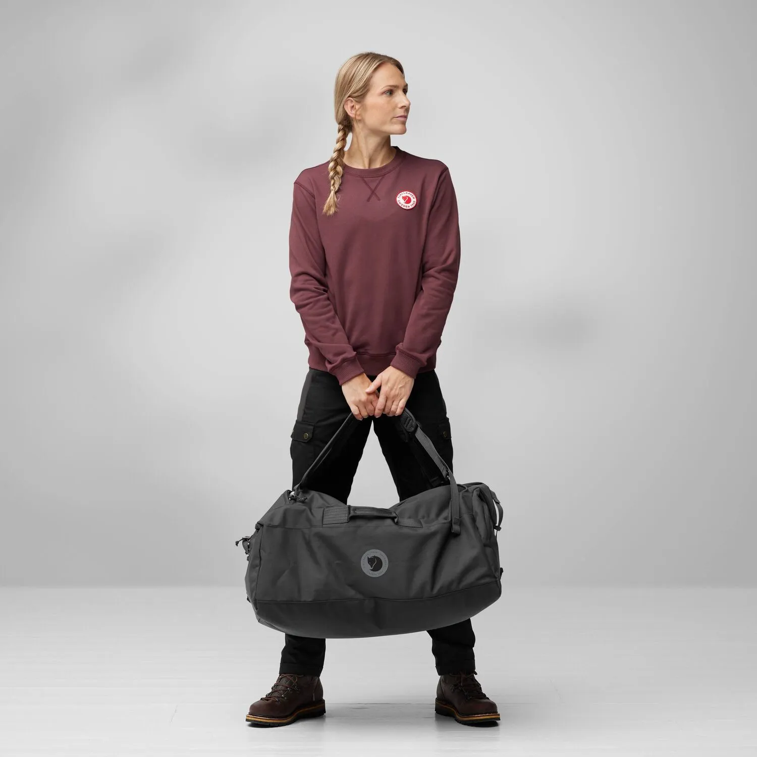 Fjällräven Färden Duffel 80 Coal Black | Buy Fjällräven Färden Duffel 80 Coal Black here | Outnorth